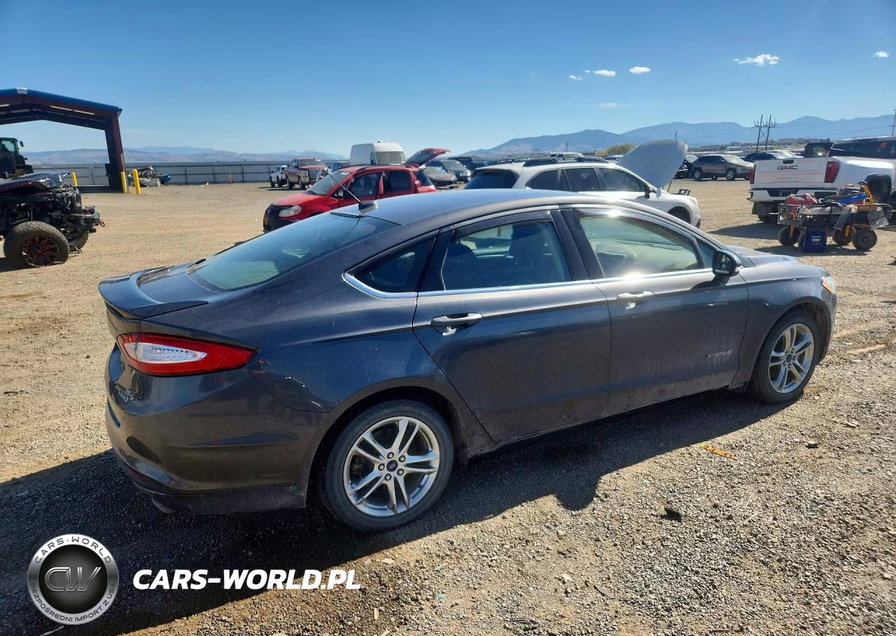2015 Ford Fusion Se Hybrid VIN:3FA6P0LU7FR310746 - 3