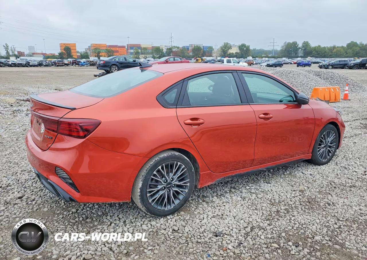 2022 Kia Forte Gt Line VIN:3KPF54AD8NE476869 - 3