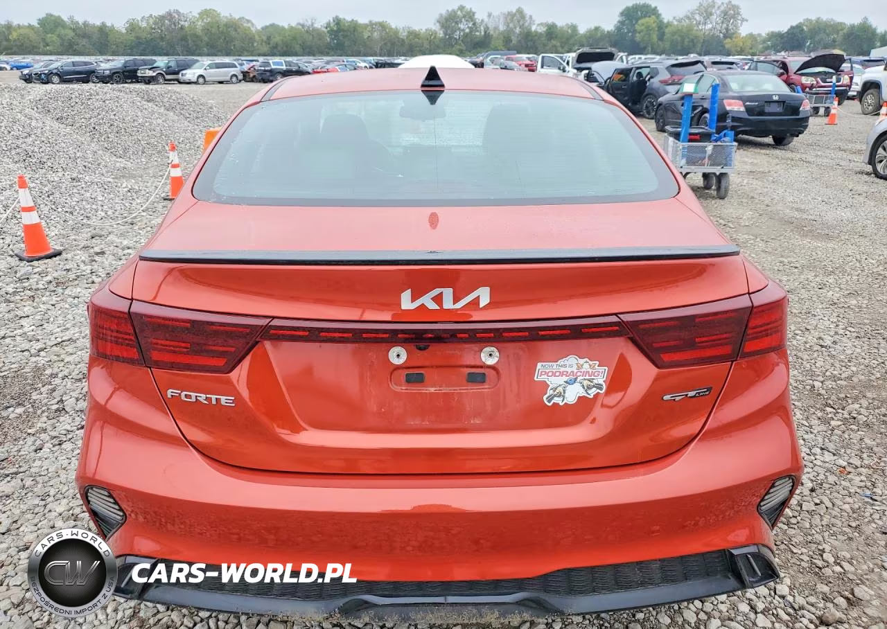 2022 Kia Forte Gt Line VIN:3KPF54AD8NE476869 - 6