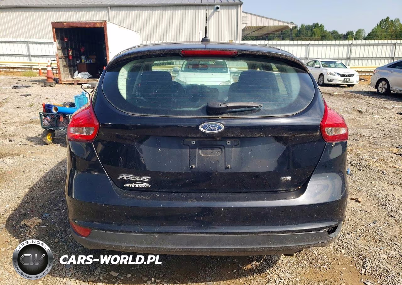 2018 Ford Focus Se VIN:1FADP3K27JL294967 - 6
