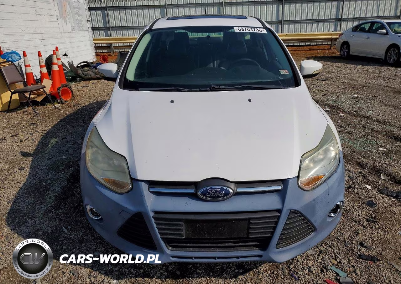 2014 Ford Focus Se VIN:1FADP3K27EL204593 - 5