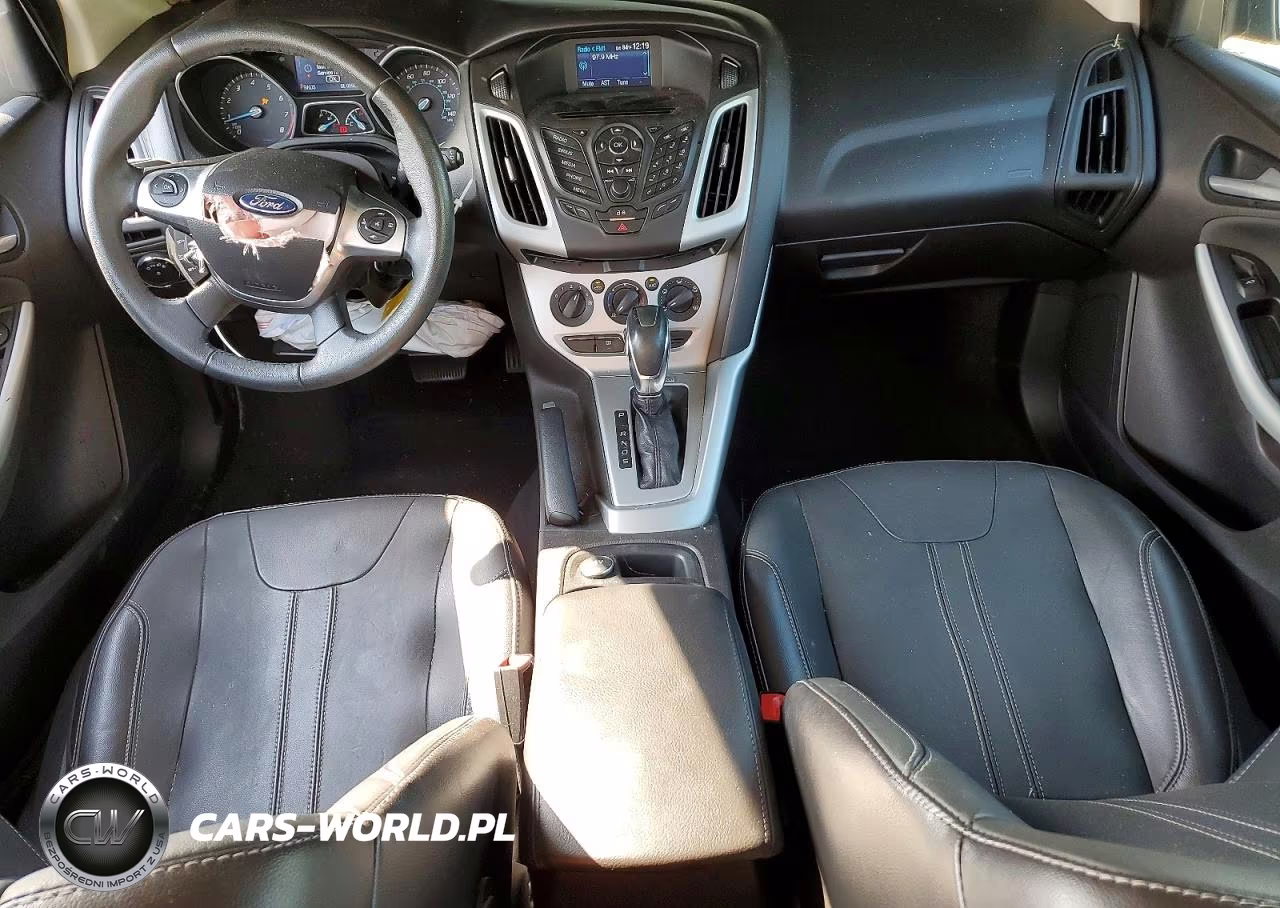 2014 Ford Focus Se VIN:1FADP3K27EL204593 - 8