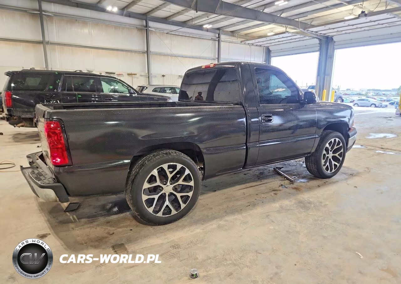 2003 Chevrolet Silverado C1500 VIN:1GCEC14XX3Z358507 - 3