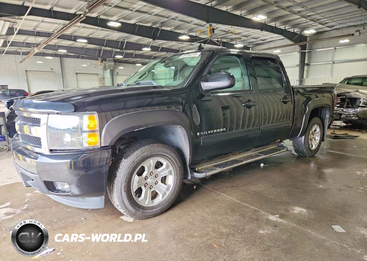 2007 Chevrolet Silverado C1500 Crew Cab VIN:3GCEC13017G553079 - 1