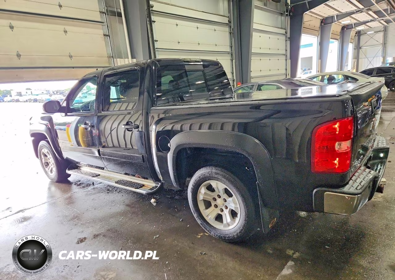 2007 Chevrolet Silverado C1500 Crew Cab VIN:3GCEC13017G553079 - 2