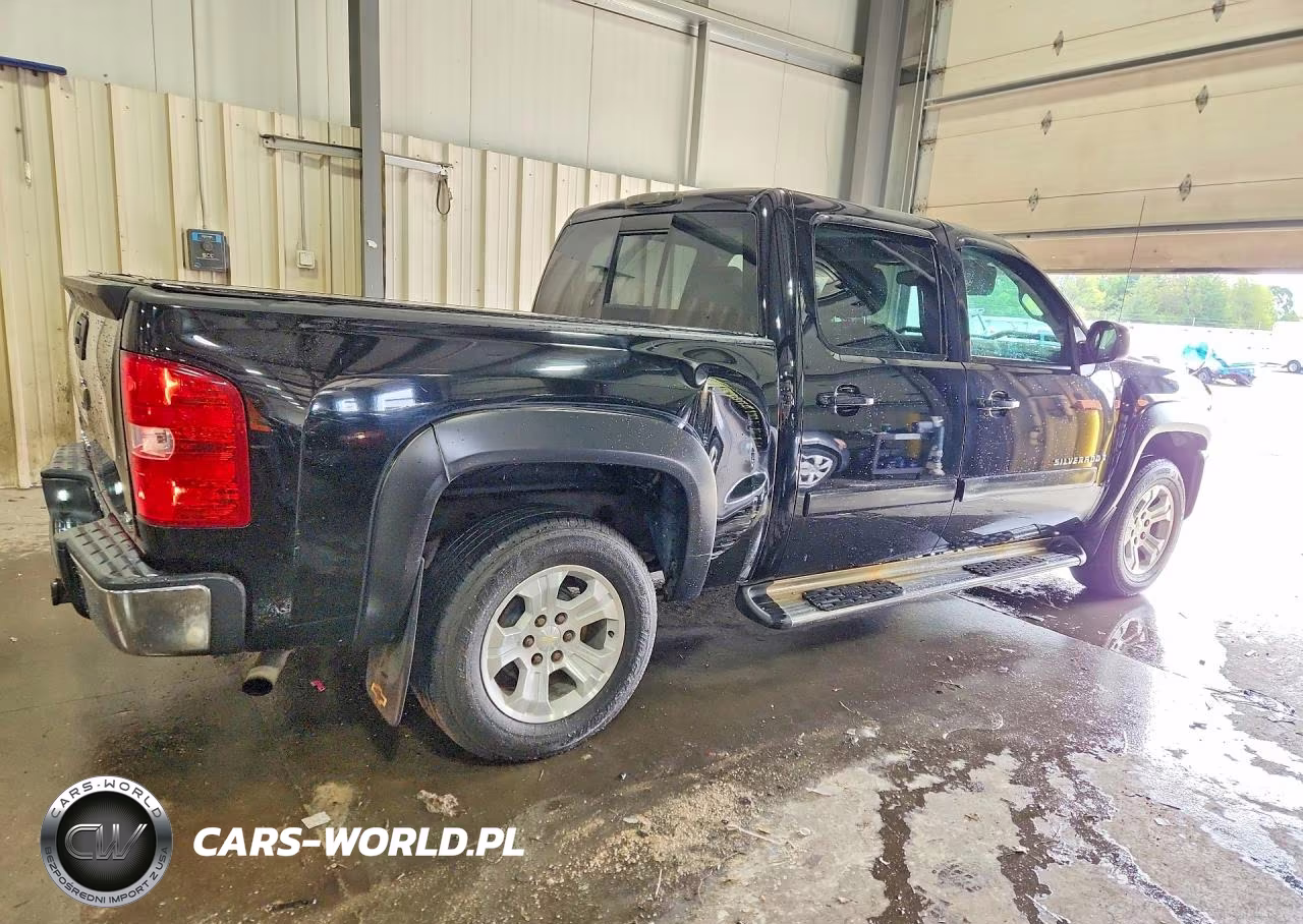 2007 Chevrolet Silverado C1500 Crew Cab VIN:3GCEC13017G553079 - 3