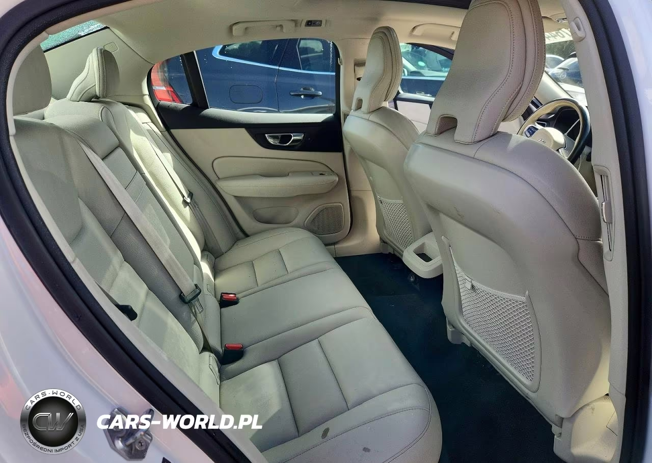 2020 Volvo S60 T6 Momentum VIN:7JRA22TKXLG048366 - 10