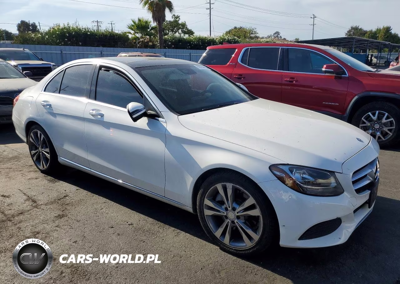 2016 Mercedes-Benz C 300 VIN:55SWF4JB8GU114967 - 4
