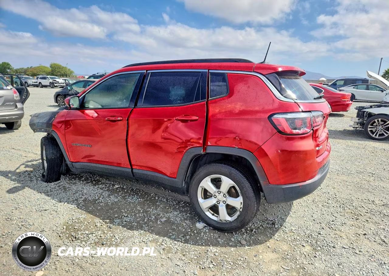 2018 Jeep Compass Latitude VIN:3C4NJDBB0JT254658 - 2