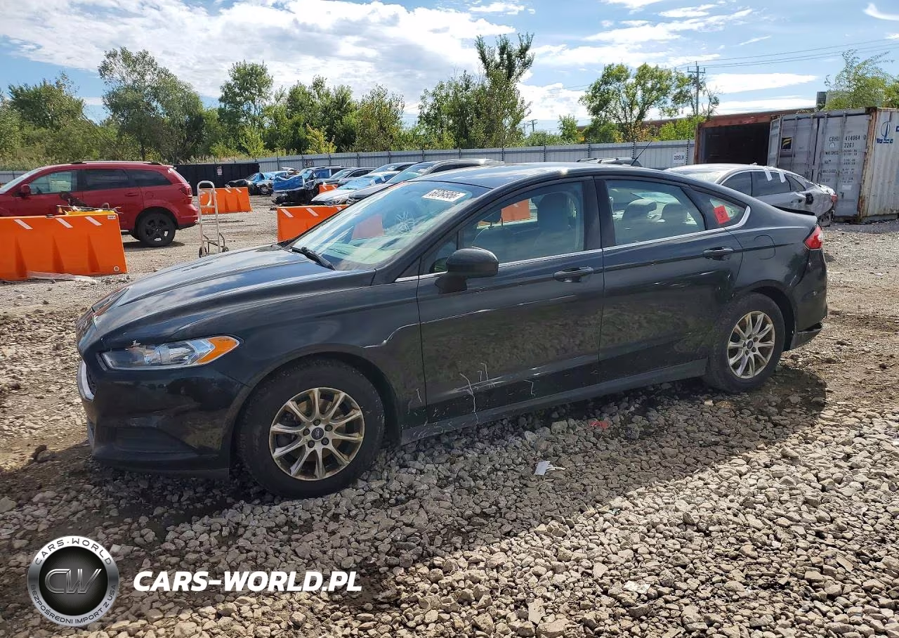 2015 Ford Fusion S VIN:1FA6P0G76F5110299 - 1
