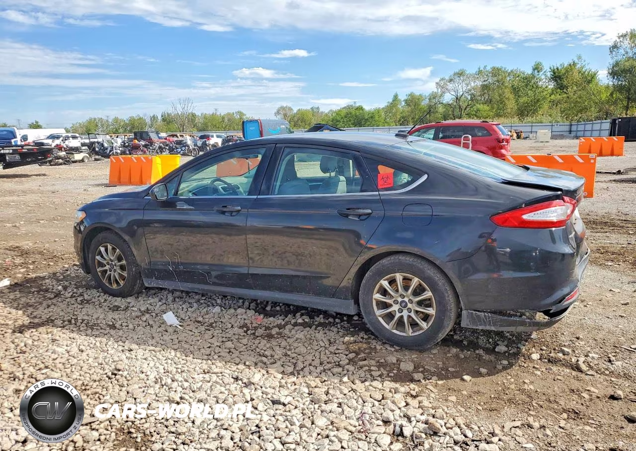 2015 Ford Fusion S VIN:1FA6P0G76F5110299 - 2