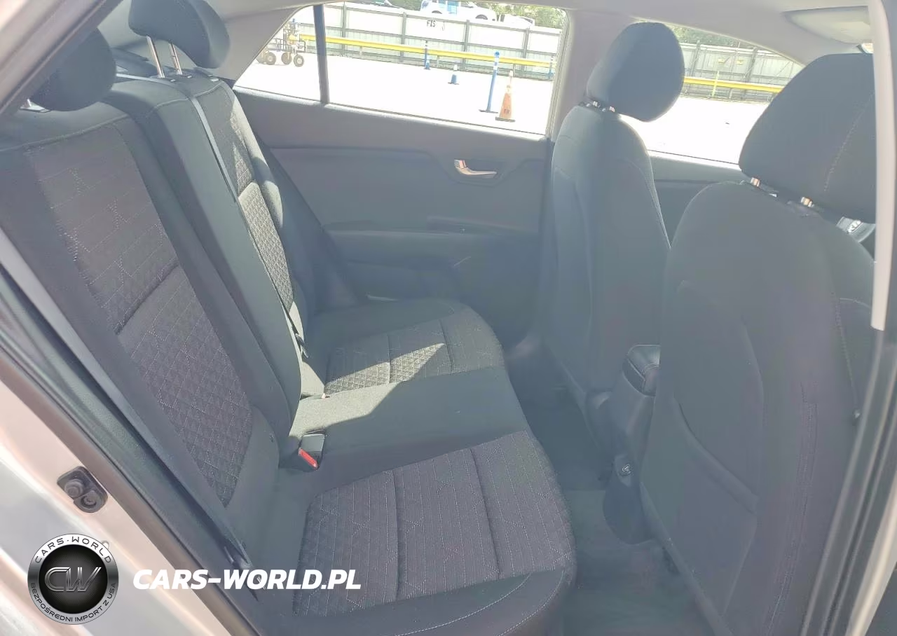 2021 Kia Rio S VIN:3KPA24AD7ME386615 - 10