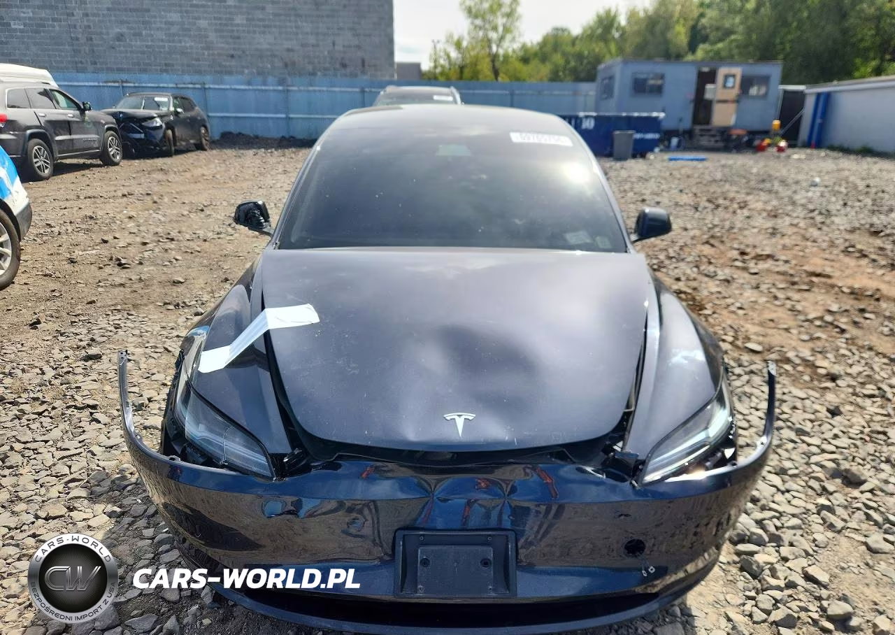 2025 Tesla Model 3 VIN:5YJ3E1EA2SF921050 - 5