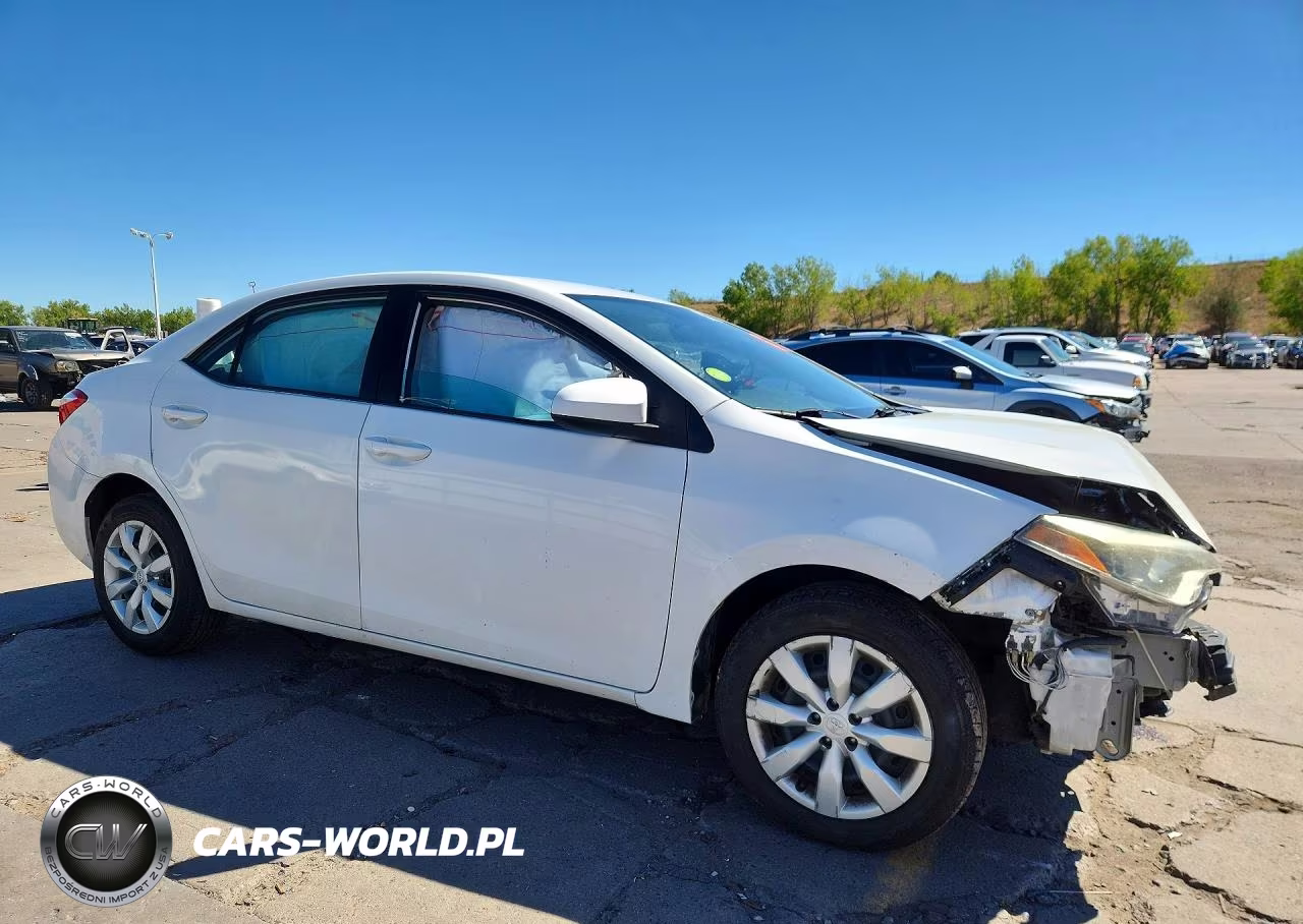 2016 Toyota Corolla Le VIN:5YFBURHEXGP510695 - 4