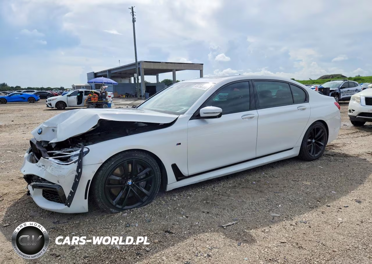 2016 BMW 750 Xi