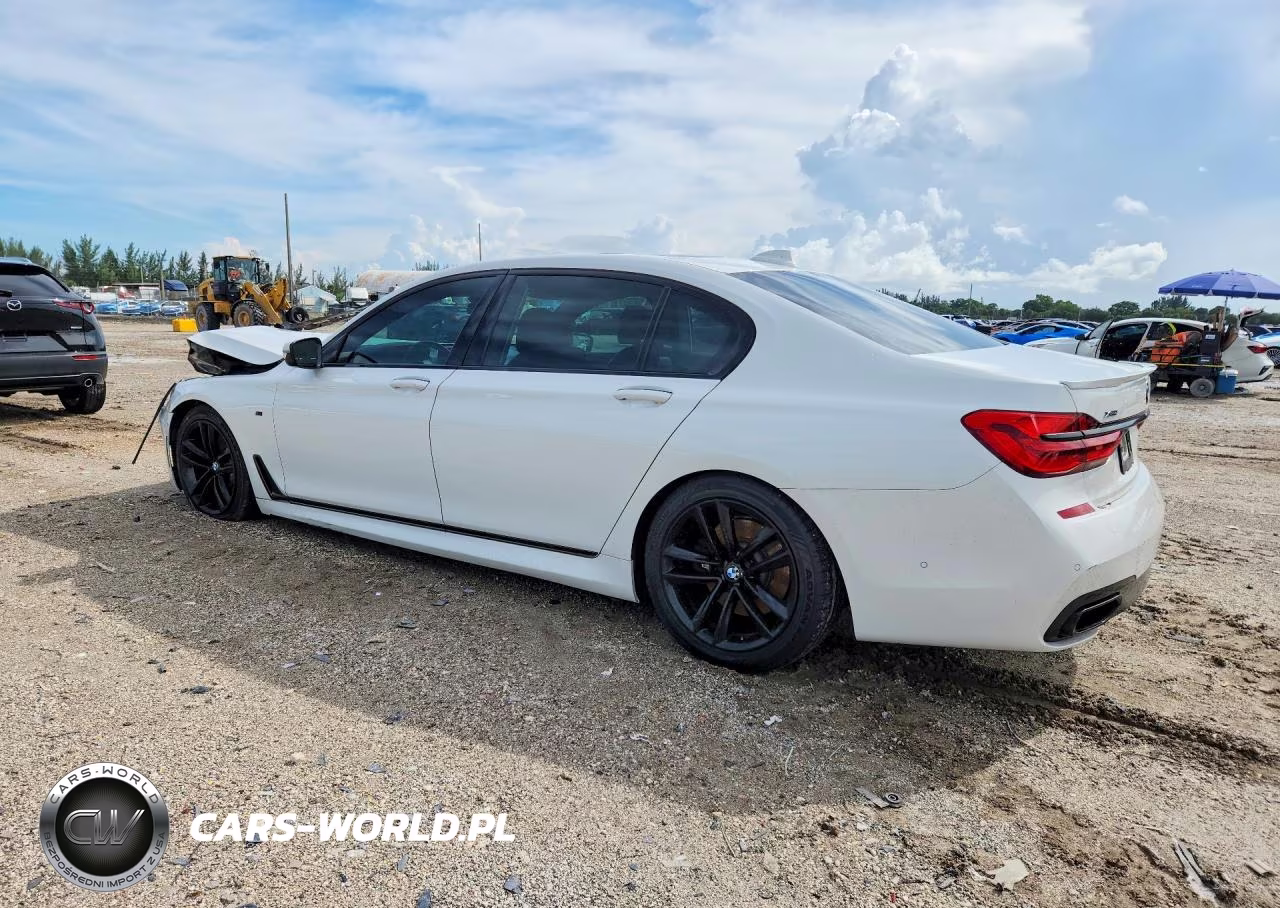 2016 BMW 750 Xi VIN:WBA7F2C56GG420814 - 2