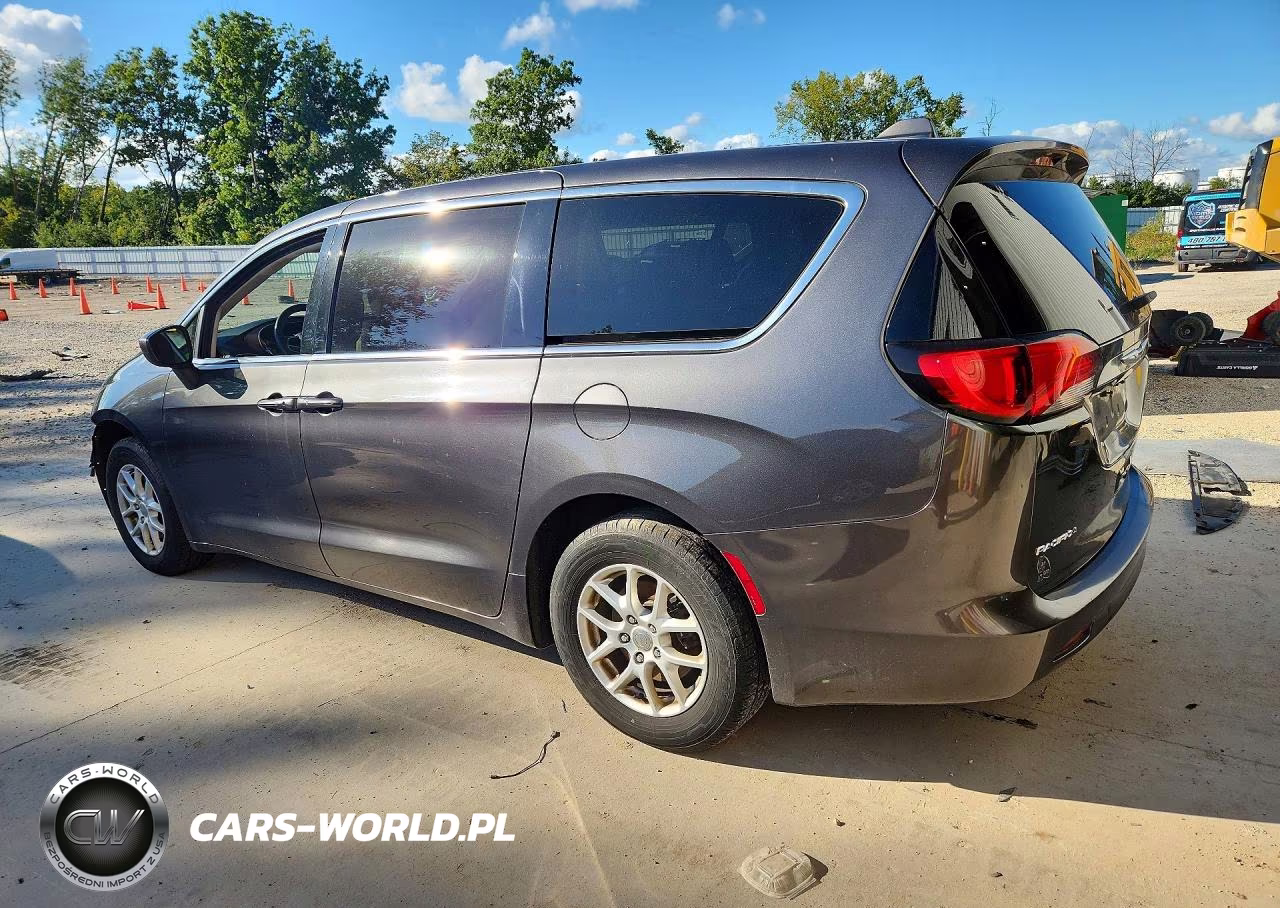 2017 Chrysler Pacifica Touring VIN:2C4RC1DG0HR508417 - 2