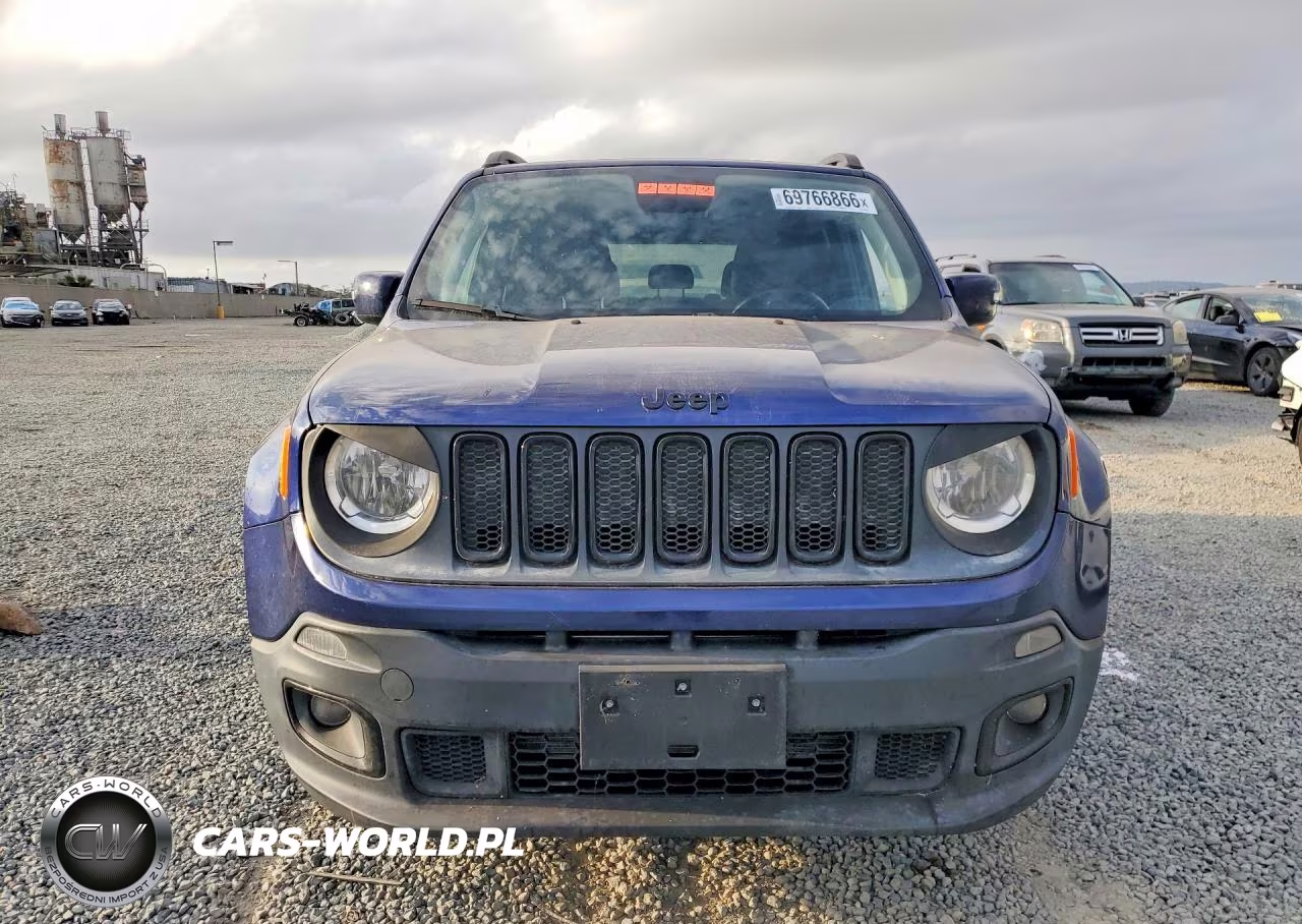 2018 Jeep Renegade Latitude VIN:ZACCJABB2JPH34195 - 5