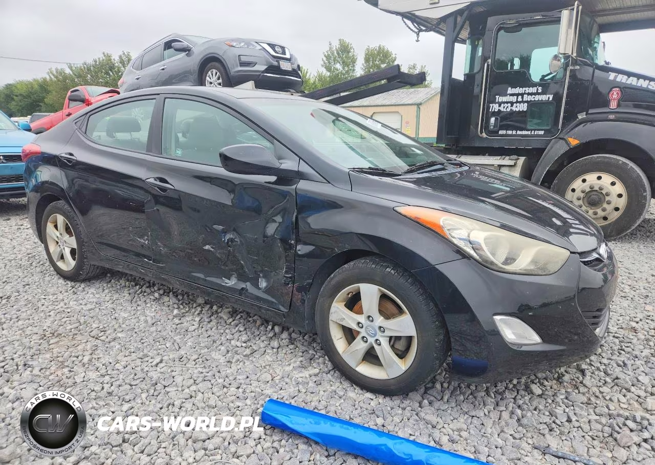 2013 Hyundai Elantra Gls VIN:KMHDH4AE8DU842400 - 4