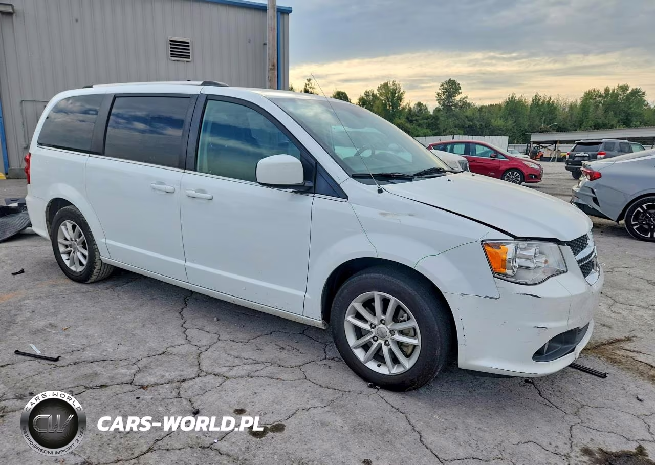 2018 Dodge Grand Caravan Sxt VIN:2C4RDGCG0JR325171 - 4