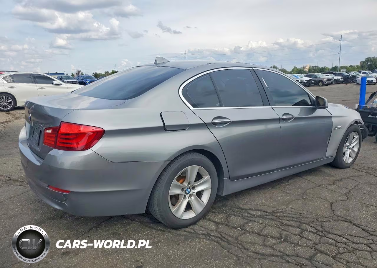 2011 BMW 528 I VIN:WBAFR1C58BDS36529 - 3