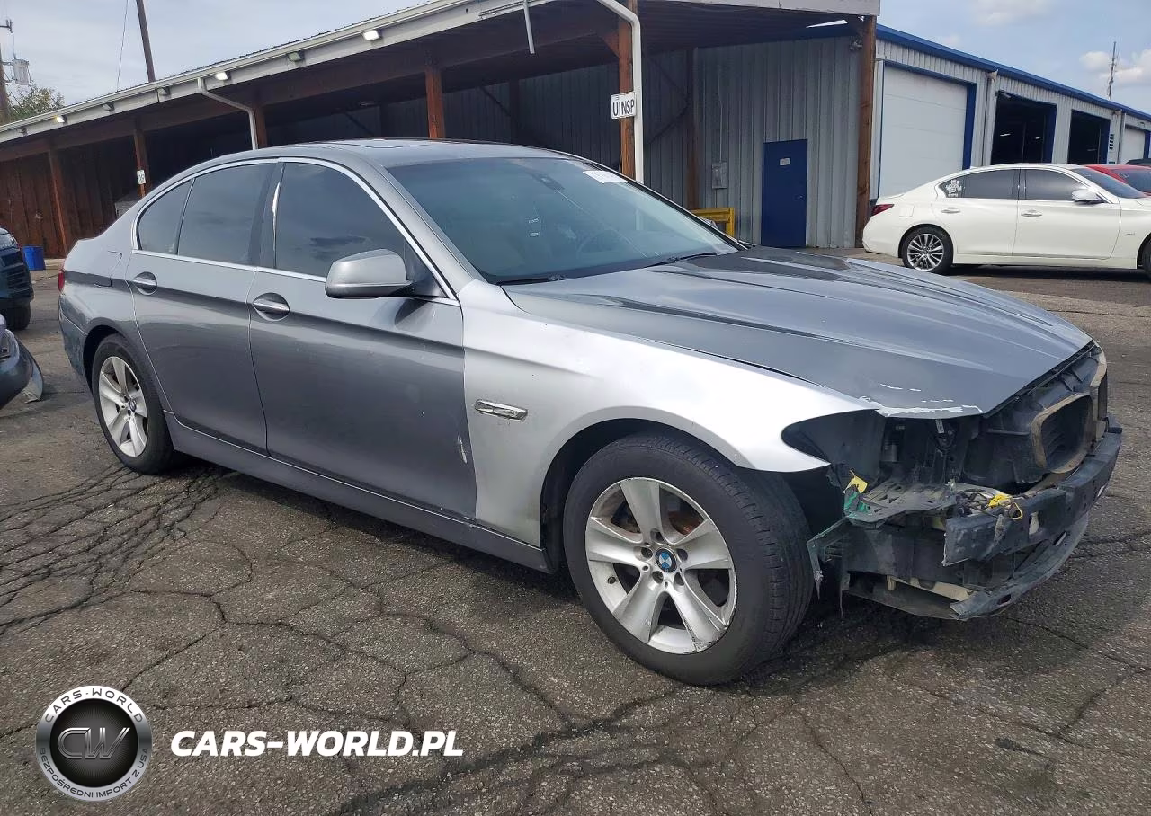 2011 BMW 528 I VIN:WBAFR1C58BDS36529 - 4