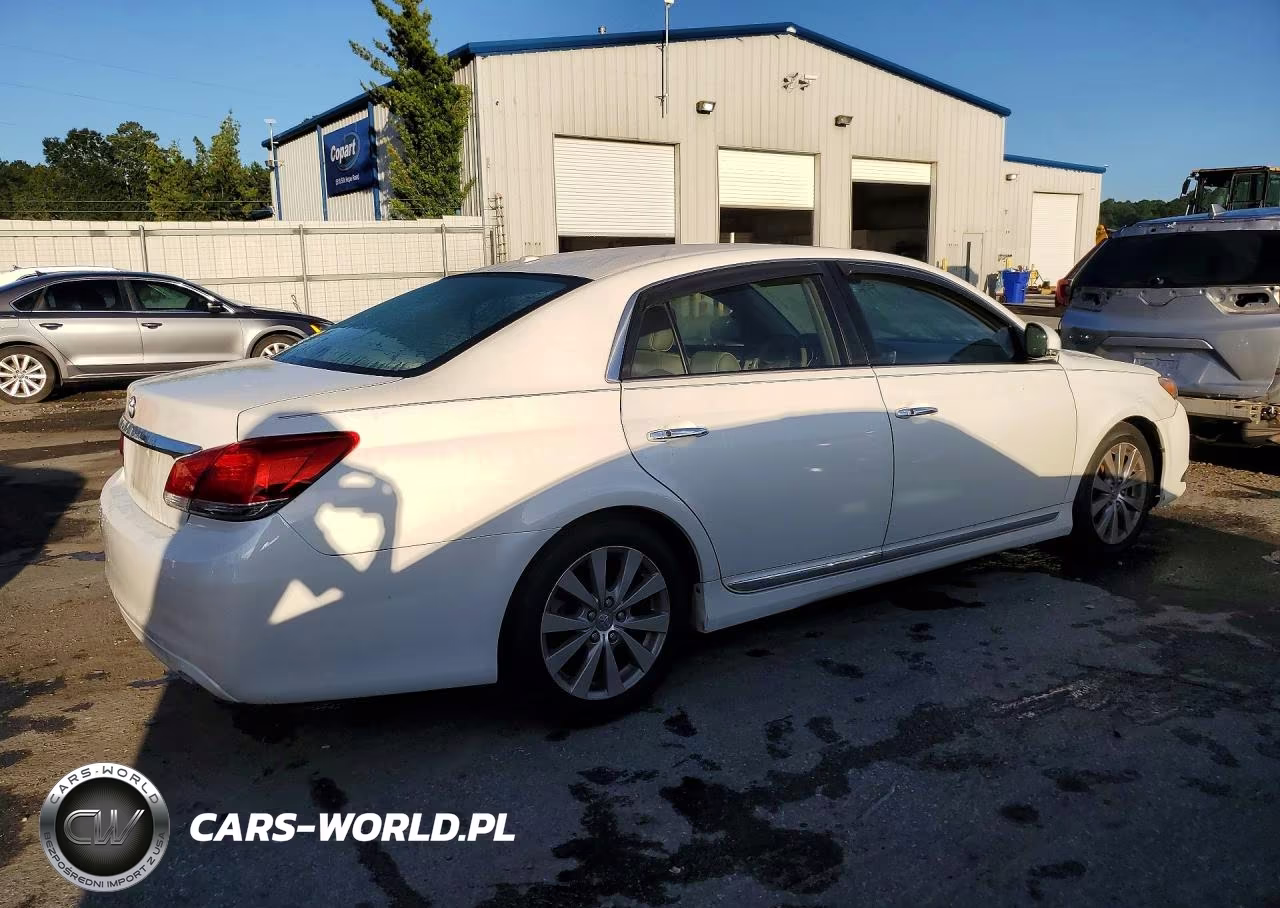 2011 Toyota Avalon Limited VIN:4T1BK3DB5BU440061 - 3