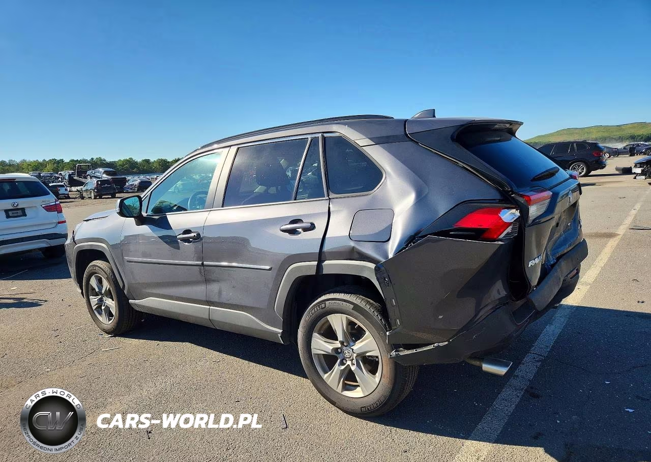 2025 Toyota Rav4 Xle VIN:2T3P1RFV2SW635173 - 2