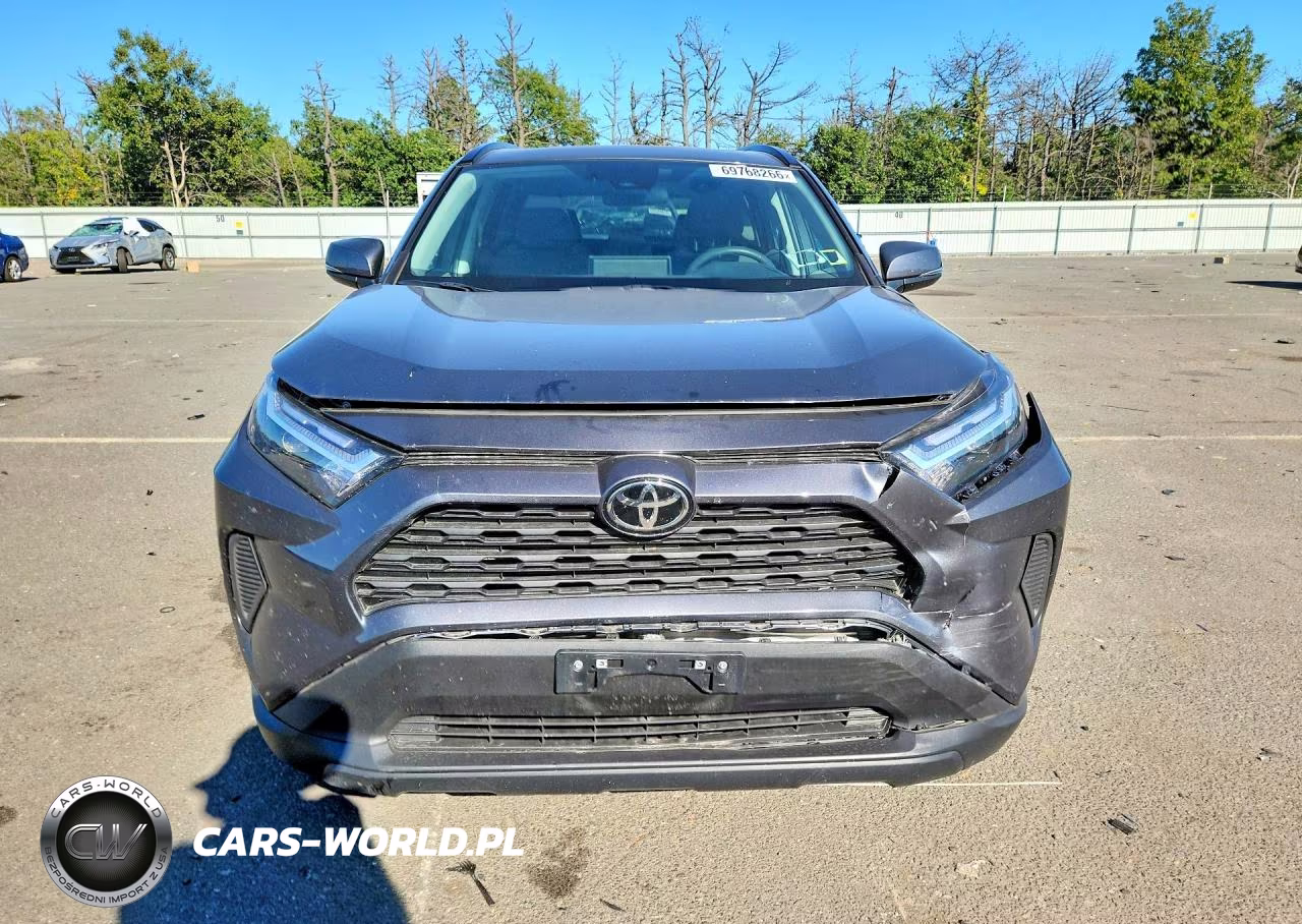 2025 Toyota Rav4 Xle VIN:2T3P1RFV2SW635173 - 5