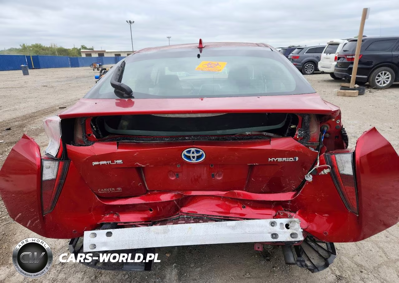 2018 Toyota Prius Three VIN:JTDKARFU4J3551553 - 6