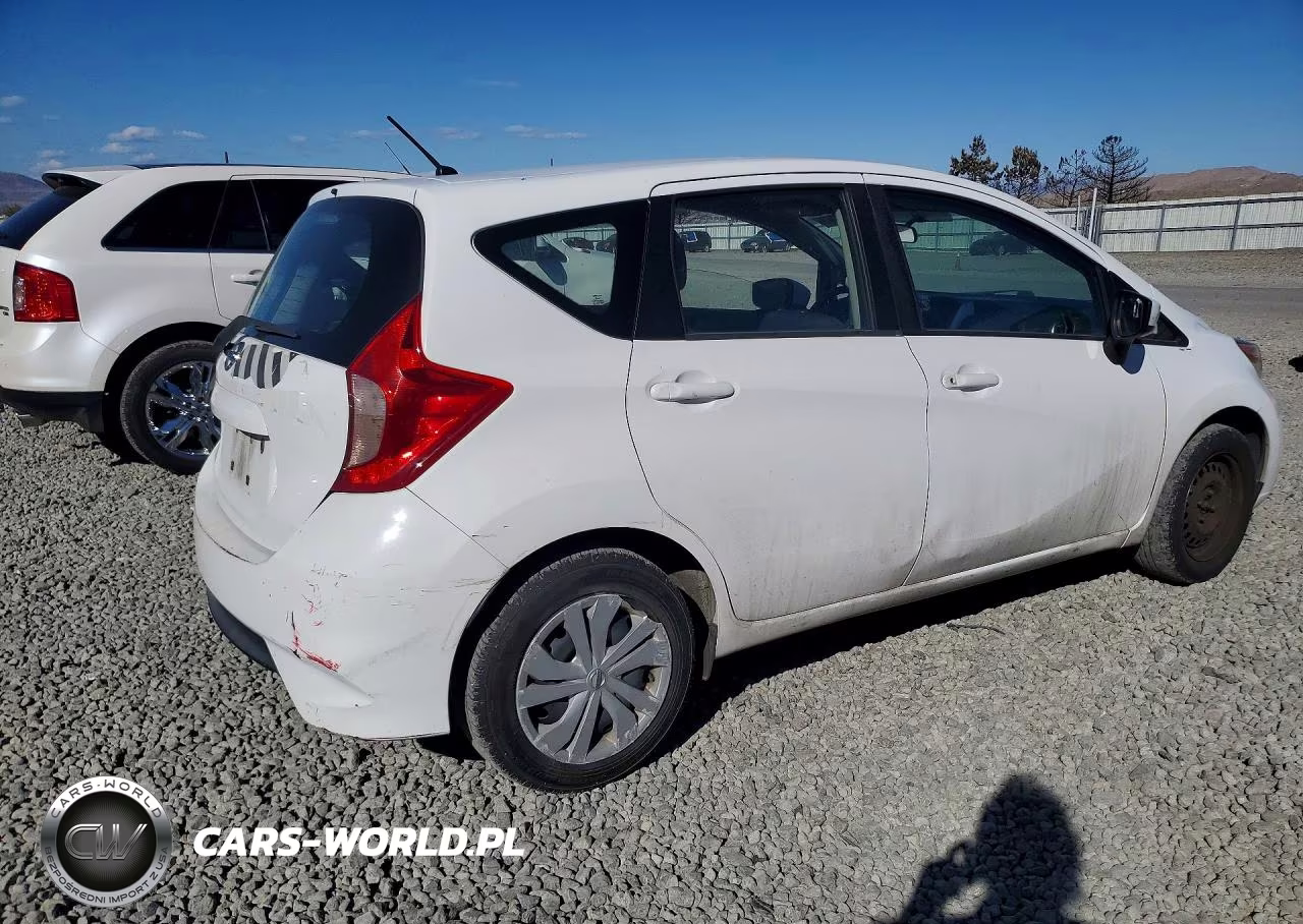 2017 Nissan Versa Note S Plus VIN:3N1CE2CP9HL356127 - 3