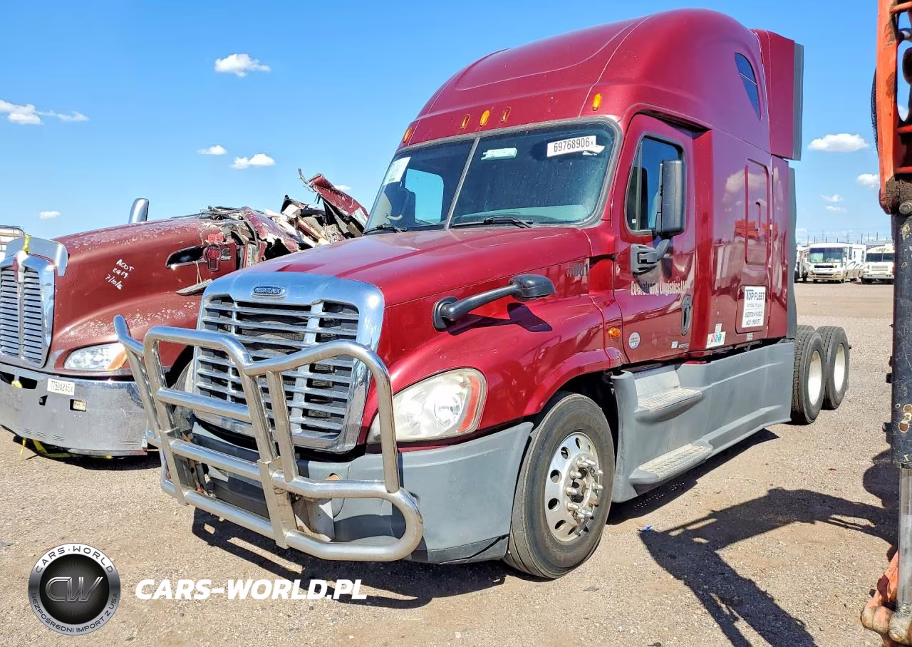 2015 Freightliner Cascadia 125 VIN:3AKJGLD5XFSGJ6058 - 1