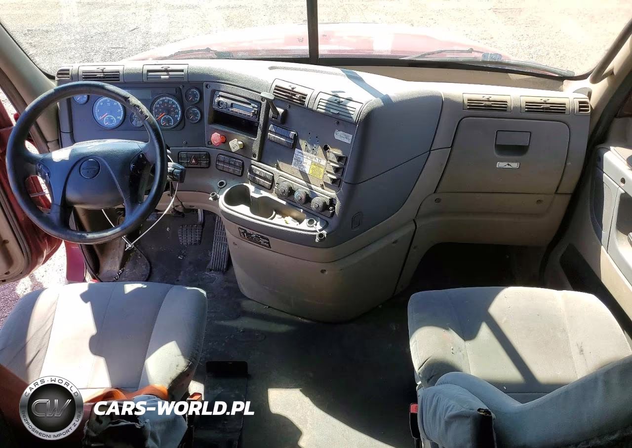 2015 Freightliner Cascadia 125 VIN:3AKJGLD5XFSGJ6058 - 8