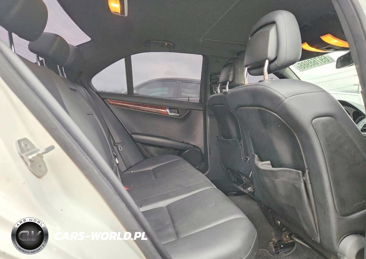 2011 Mercedes-Benz C 300 VIN:WDDGF5EB5BR182030 - 10