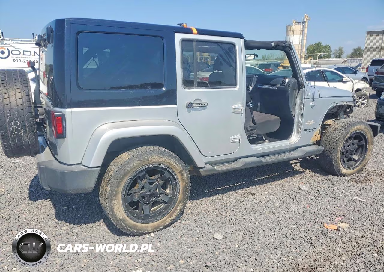 2012 Jeep Wrangler Unlimited Sahara VIN:1C4BJWEG0CL141264 - 3
