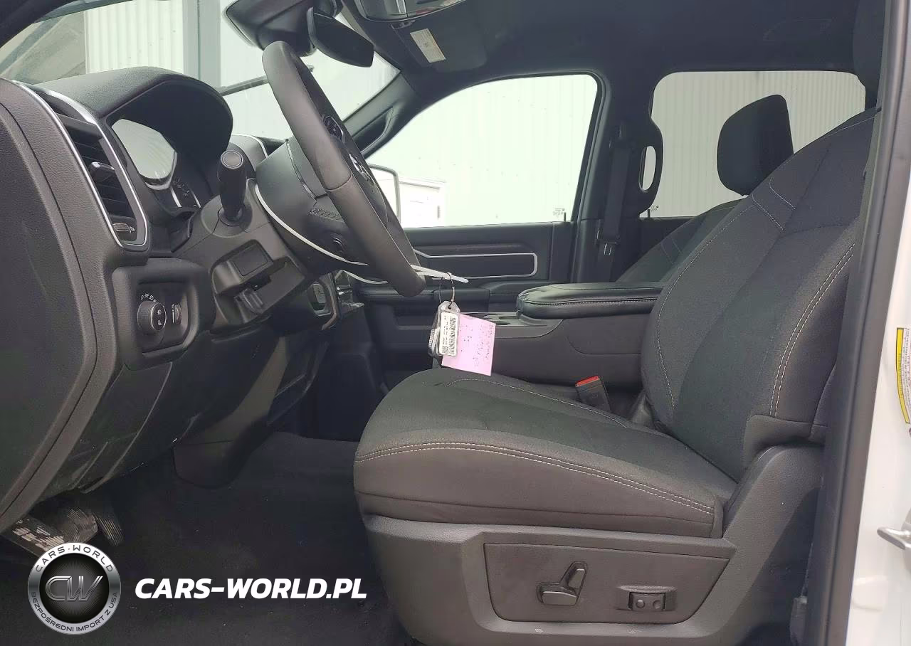 2026 Ram 2500 Big Horn VIN:3C6UR5DL5TG295564 - 7