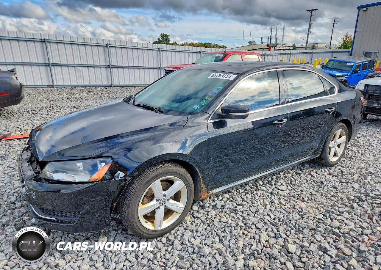 2013 Volkswagen Passat Se VIN:1VWBH7A31DC006877 - 1
