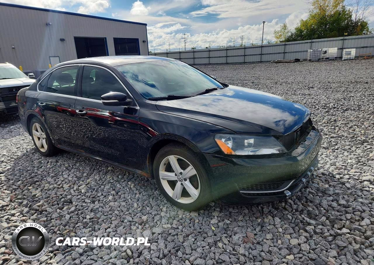 2013 Volkswagen Passat Se VIN:1VWBH7A31DC006877 - 4