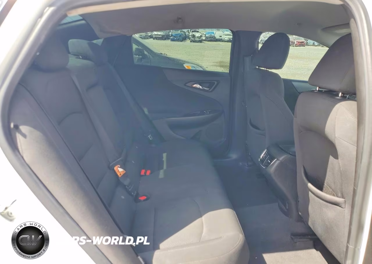 2016 Chevrolet Malibu Lt VIN:1G1ZE5ST9GF245117 - 10
