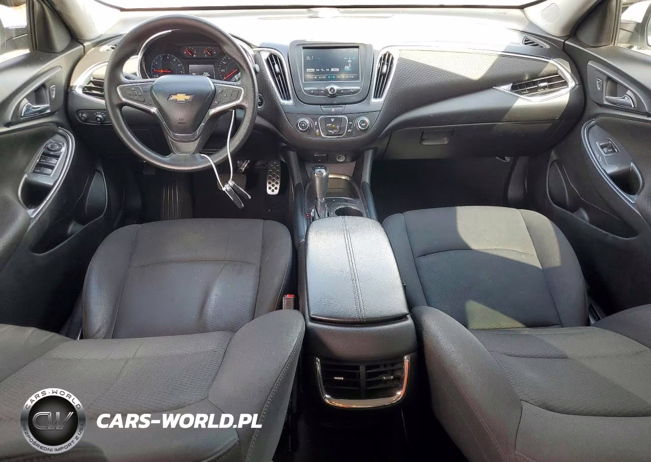 2016 Chevrolet Malibu Lt VIN:1G1ZE5ST9GF245117 - 8