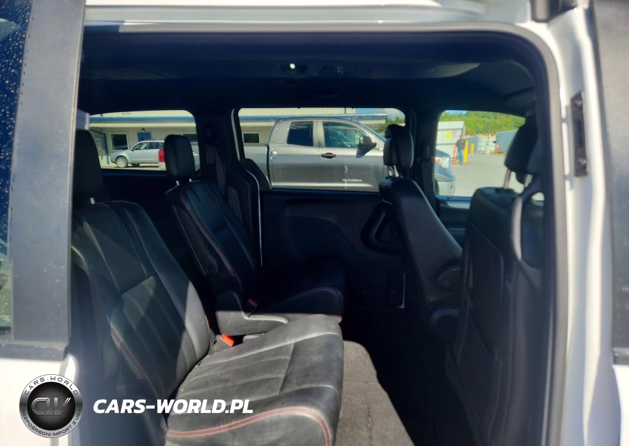 2019 Dodge Grand Caravan Gt VIN:2C4RDGEG4KR529874 - 11