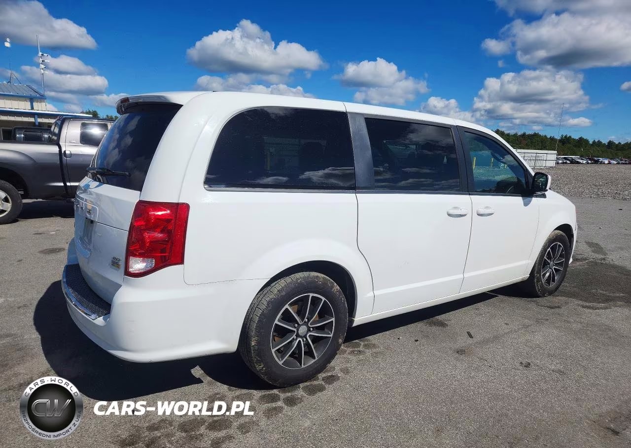 2019 Dodge Grand Caravan Gt VIN:2C4RDGEG4KR529874 - 3