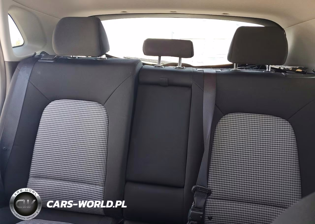 2020 Hyundai Kona Sel Plus VIN:KM8K62AA0LU520069 - 10
