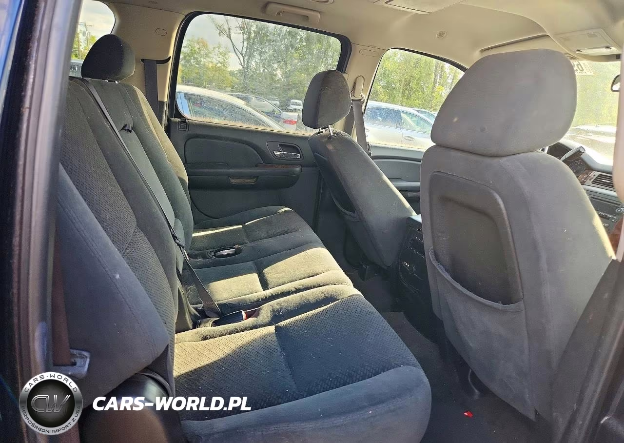 2008 Chevrolet Suburban VIN:3GNFK16358G173054 - 10