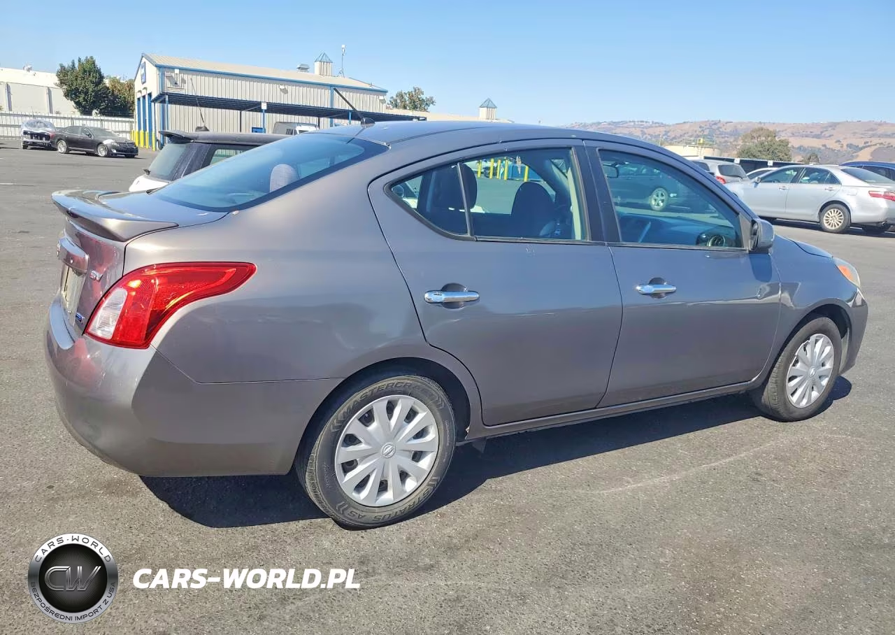 2013 Nissan Versa 1.6 S VIN:3N1CN7APXDL829155 - 3