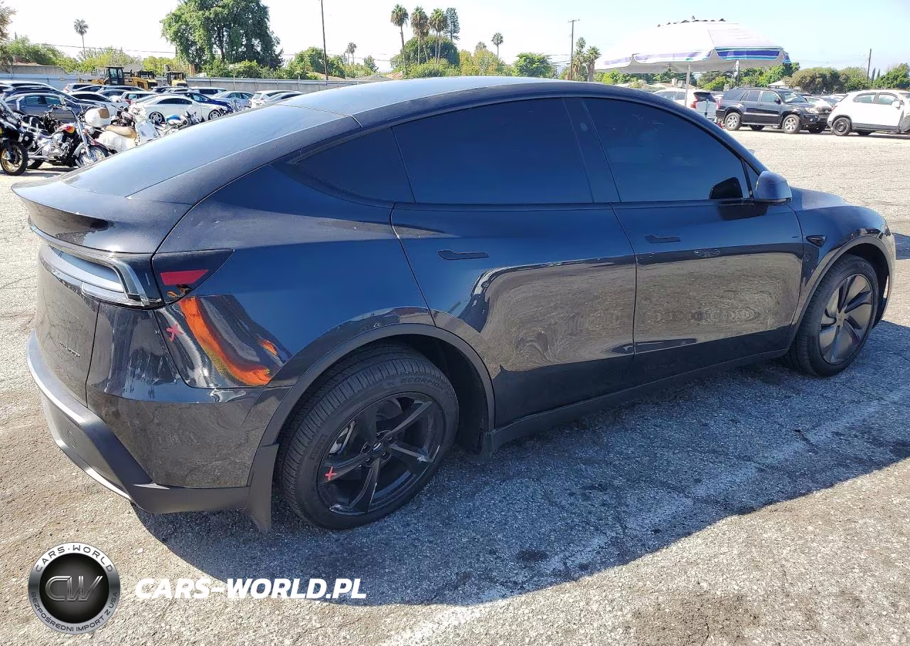 2026 Tesla Model Y VIN:7SAYGDEE1TF657392 - 3