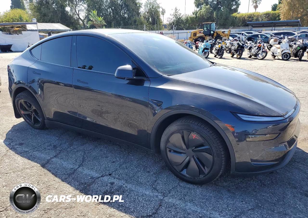 2026 Tesla Model Y VIN:7SAYGDEE1TF657392 - 4