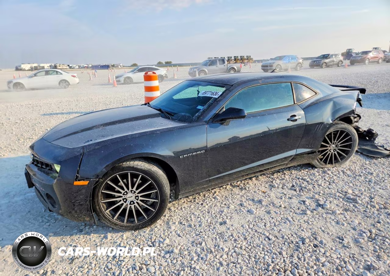 2013 Chevrolet Camaro Ls VIN:2G1FA1E39D9156722 - 1