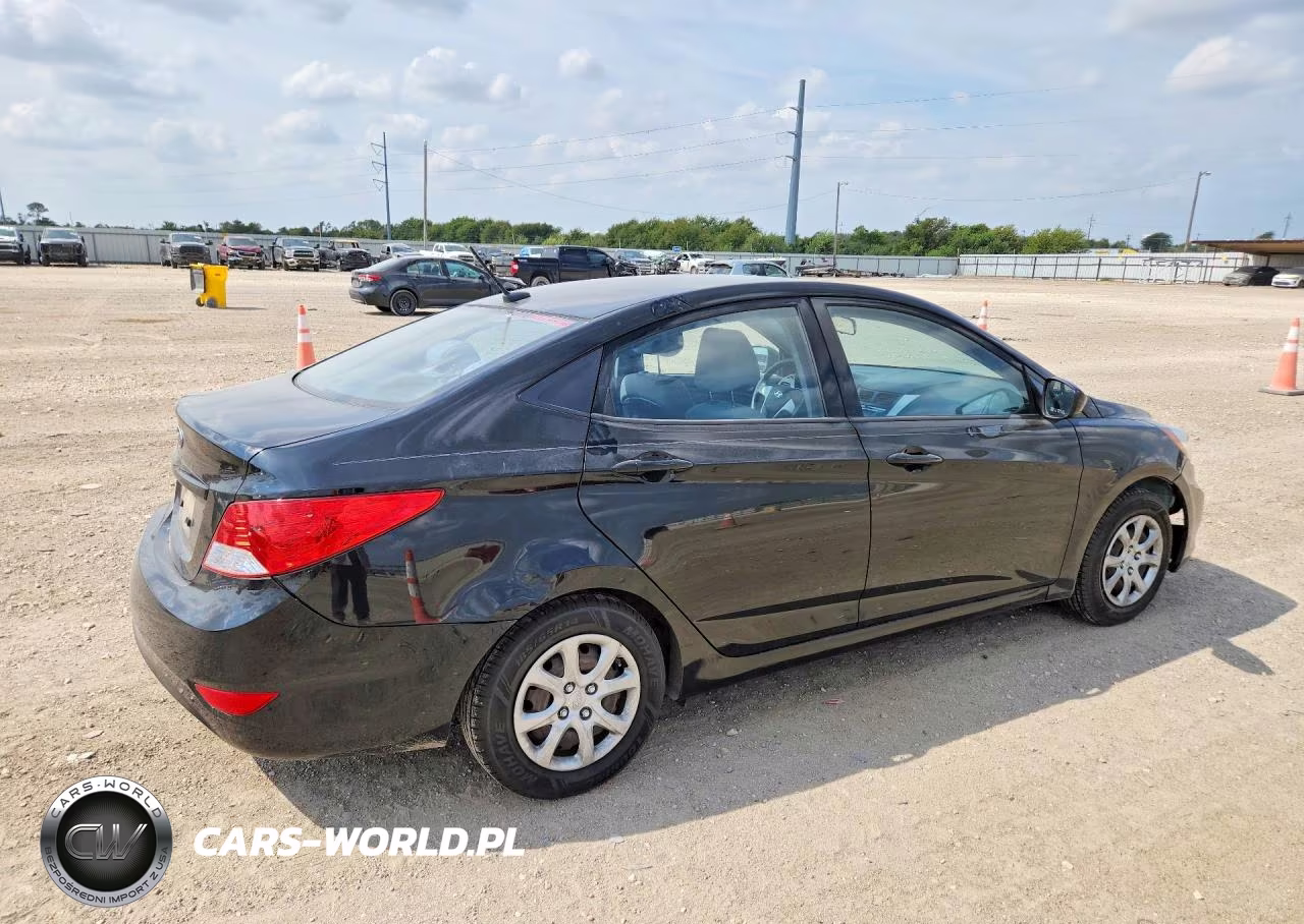 2013 Hyundai Accent Gls VIN:KMHCT4AE0DU581273 - 3