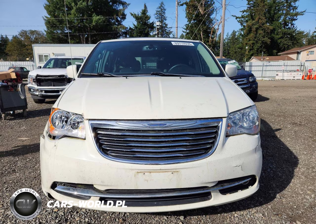 2013 Chrysler Town & Country Touring VIN:2C4RC1BG1DR704878 - 5
